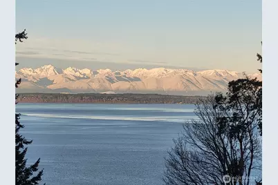 15711 72nd Avenue W, Edmonds, WA 98026 - Photo 1