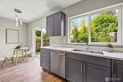 13055 2nd Avenue S #B, Burien, WA 98168 - Photo 1