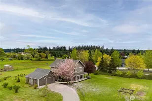 325 W Morris Rd, Coupeville, WA 98239 - Photo 1