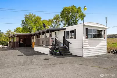 1908 W Marina Drive #10, Moses Lake, WA 98837 - Photo 1