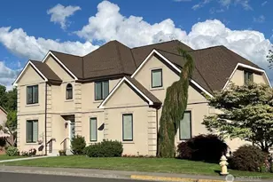 958 SE Sentry Dr, College Place, WA 99324 - Photo 1