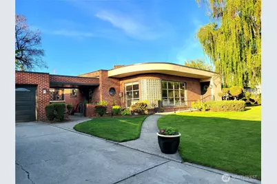 1423 Springwater Ave, Wenatchee, WA 98801 - Photo 1