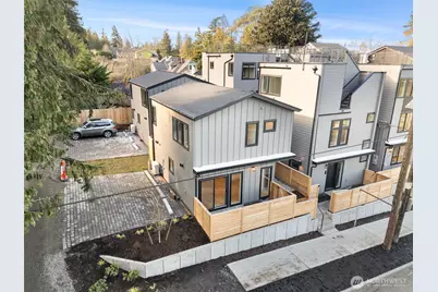 9819 15th Avenue NE, Seattle, WA 98115 - Photo 1