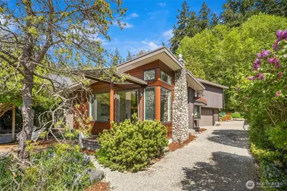 3380 Crystal Springs Drive NE, Bainbridge Island, WA 98110 - Photo 1