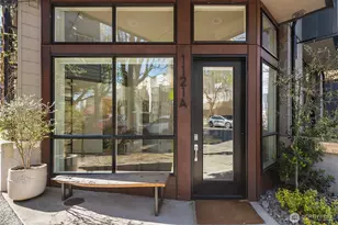 1121 34th Ave, Seattle, WA 98122 - Photo 1