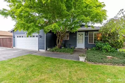675 NW Columbia Drive, Oak Harbor, WA 98277 - Photo 1