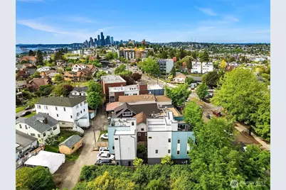 3025 Beacon Avenue S, Seattle, WA 98144 - Photo 1