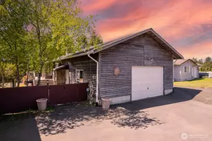 925 Point Brown Ave SW, Ocean Shores, WA 98569 - Photo 1