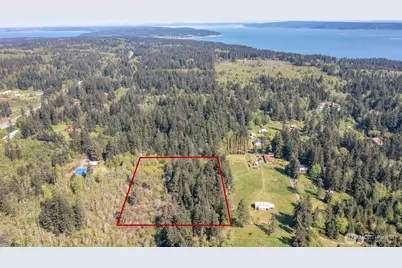 984 Classic, Greenbank, WA 98253 - Photo 1