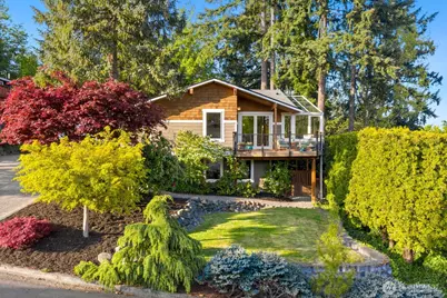 9522 NE 137th Street, Kirkland, WA 98034 - Photo 1