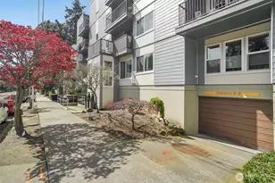 3045 20th Ave W, Seattle, WA 98199 - Photo 1