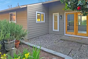 8305 NW Fruit Valley Rd, Vancouver, WA 98665 - Photo 1