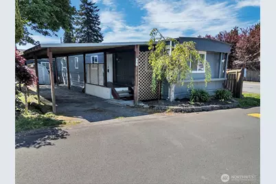 415 Lakeview Road #E-4, Lynnwood, WA 98087 - Photo 1