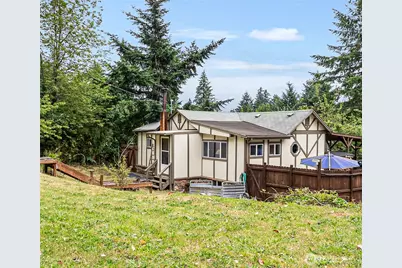 4403 Perry Avenue NE, Bremerton, WA 98310 - Photo 1