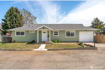 303 S Jackson Pl, East Wenatchee, WA 98802 - Photo 1