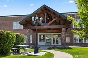 202 E 3rd St, Cle Elum, WA 98922 - Photo 1