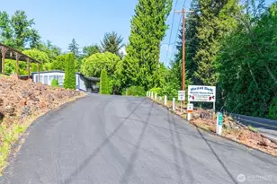 855 Hazel Dell Rd, Castle Rock, WA 98611 - Photo 1