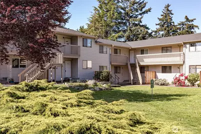 325 NE Kettle Street #102, Oak Harbor, WA 98277 - Photo 1