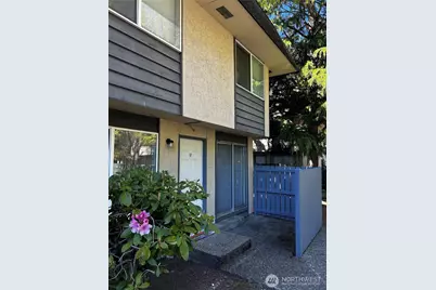 6105 204th Street SW #C4, Lynnwood, WA 98036 - Photo 1