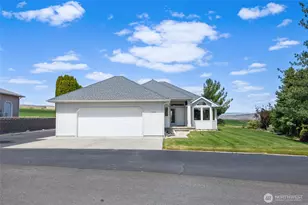 19822 Fairway Dr NW, Soap Lake, WA 98851 - Photo 1