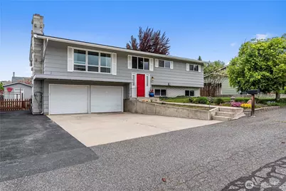 701 Gormley Street NE, East Wenatchee, WA 98802 - Photo 1