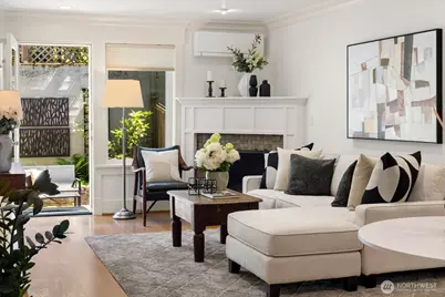 216 A 12th Avenue E, Seattle, WA 98102 - Photo 1