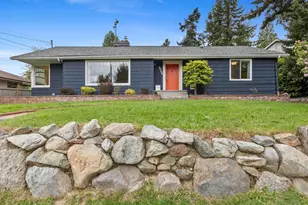 10723 Densmore Ave N, Seattle, WA 98133 - Photo 1