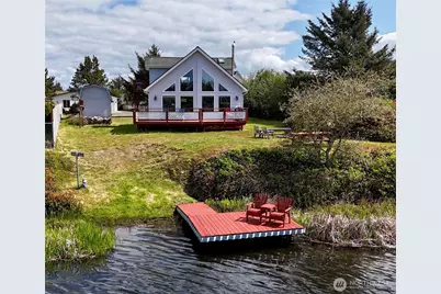 195 N Razor Clam Drive SW, Ocean Shores, WA 98569 - Photo 1