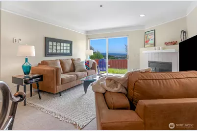 15345 Sunwood Boulevard #D102, Tukwila, WA 98188 - Photo 1