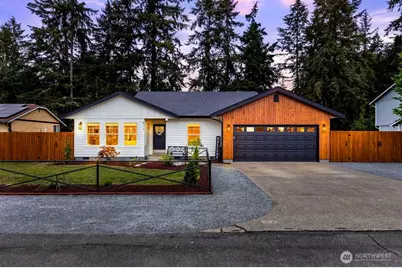 817 148th Street Ct E, Tacoma, WA 98445 - Photo 1