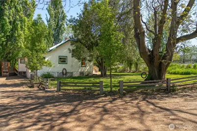 491 Hwy 7, Tonasket, WA 98855 - Photo 1