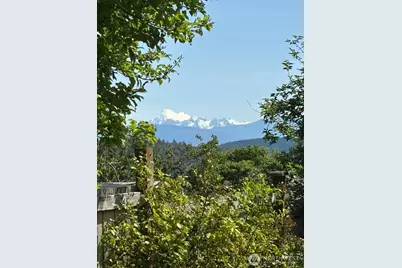 2129 H. Avenue, Anacortes, WA 98221 - Photo 1