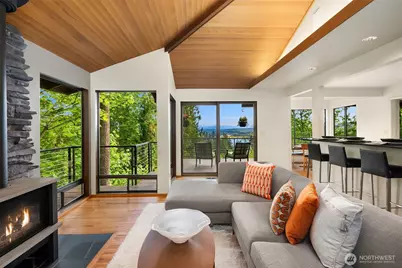 9222 SE 46th Street, Mercer Island, WA 98040 - Photo 1