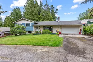 126 E Canyonview Dr, Longview, WA 98632 - Photo 1