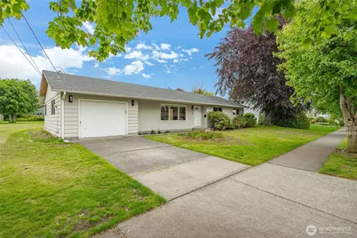 924 Pine Street, Lynden, WA 98264 - Photo 1