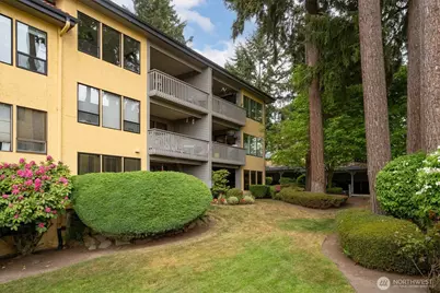 11638 100th Avenue NE #302, Kirkland, WA 98034 - Photo 1