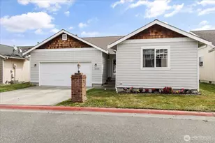 1048 NE Cordero Pl, Oak Harbor, WA 98277 - Photo 1