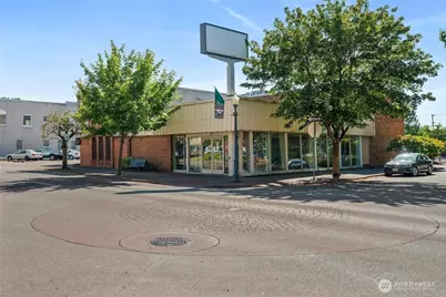 215 N Pearl Street, Centralia, WA 98531 - Photo 1