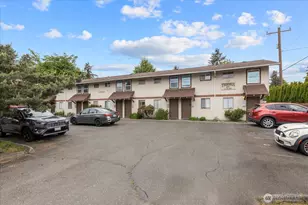 2 SW 119th St, Burien, WA 98146 - Photo 1