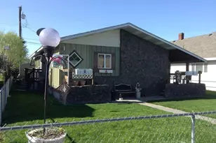 106 E 1st Ave, Odessa, WA 99159 - Photo 1