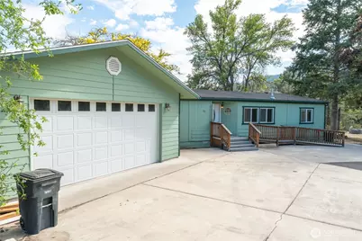 702 Mc Alvey Drive, Pateros, WA 98846 - Photo 1