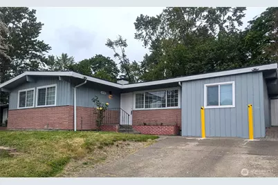 12516 74th Avenue S, Seattle, WA 98178 - Photo 1