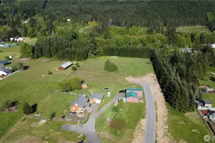 165 Dryad Ln, Castle Rock, WA 98611 - Photo 1