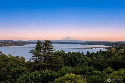 416 34th Avenue, Seattle, WA 98122 - Photo 1