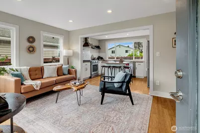 9419 39th Avenue S, Seattle, WA 98118 - Photo 1