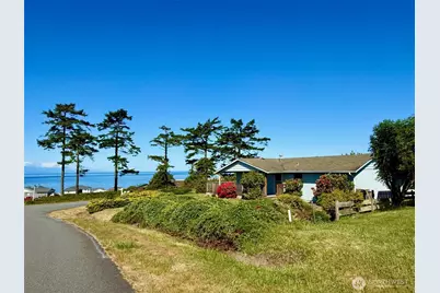 716 La Fiesta Street, Coupeville, WA 98239 - Photo 1