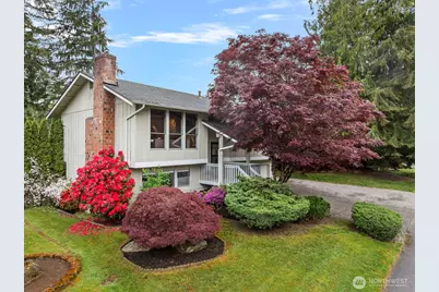 15607 129th Place SE, Renton, WA 98058 - Photo 1