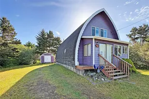 568 Cowlitz Ct SW, Ocean Shores, WA 98569 - Photo 1