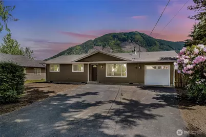 520 Commercial Avenue, Darrington, WA 98241 - Photo 1