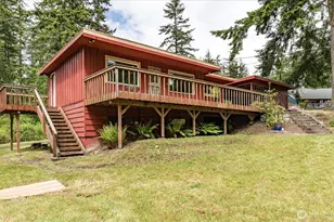 558 Shipping View Dr, Freeland, WA 98249 - Photo 1